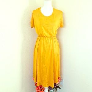 iconic luxe Mustard Dress M